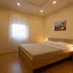 Apartment Klaric Pirovac