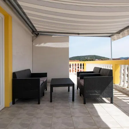 Apartment Klaric *