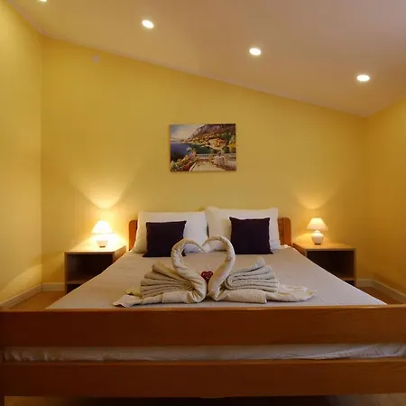 Klaric Apartman Pirovac