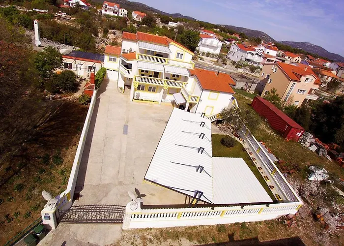 Klaric Appartement Pirovac